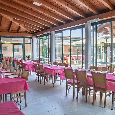 Aira 2 Ferienhaus Villadepalos